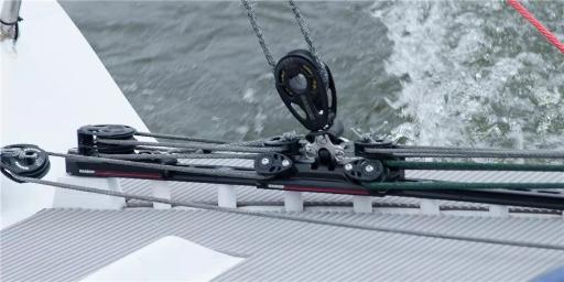 harken mast tracks