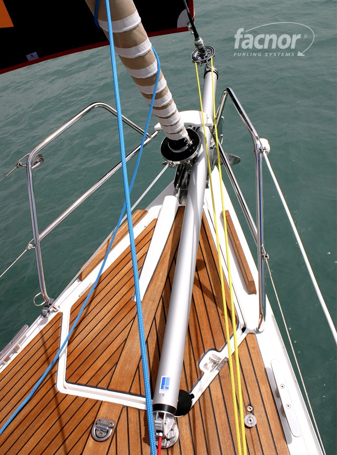 F-BS_Facnor Bowsprit In Use_003.jpg