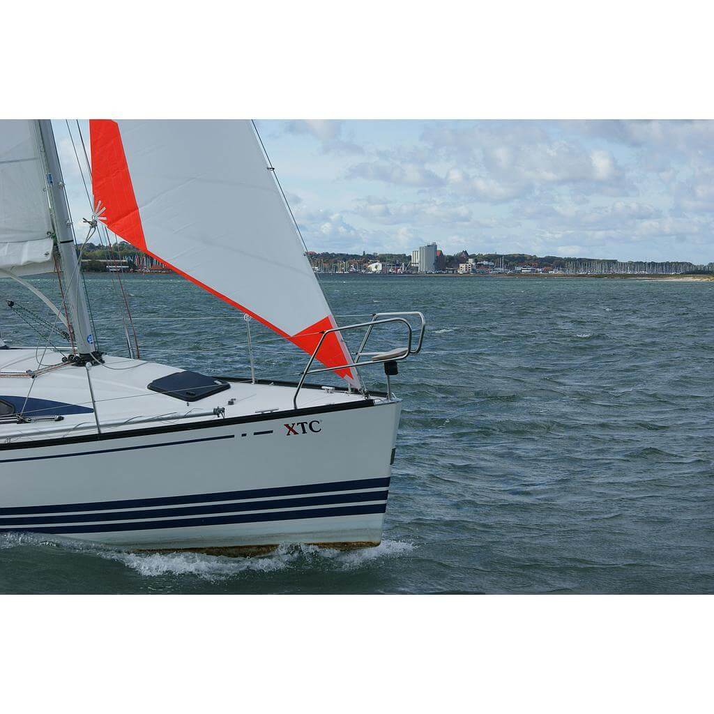 Oleu Storm Jib with hanks