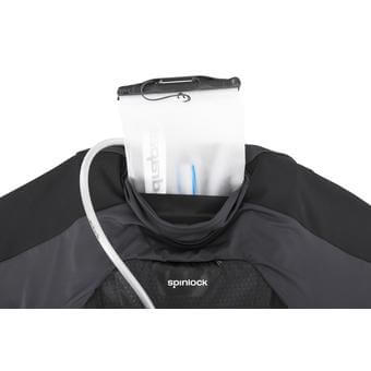 [SL-DW-HYB] Spinlock Aero Pro Poche à eau 1,5 l & tuyau d’hydratation